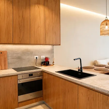 بيت للعطل Azure Coastal Jacuzzi *