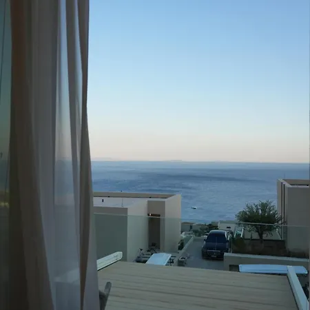 Azure Coastal Jacuzzi بيت للعطل *